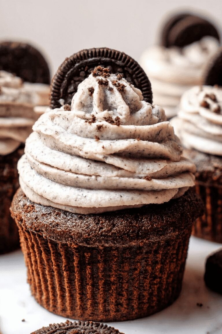 Oreo Cupcakes Cookies And Cream Cupcakes 15.Png