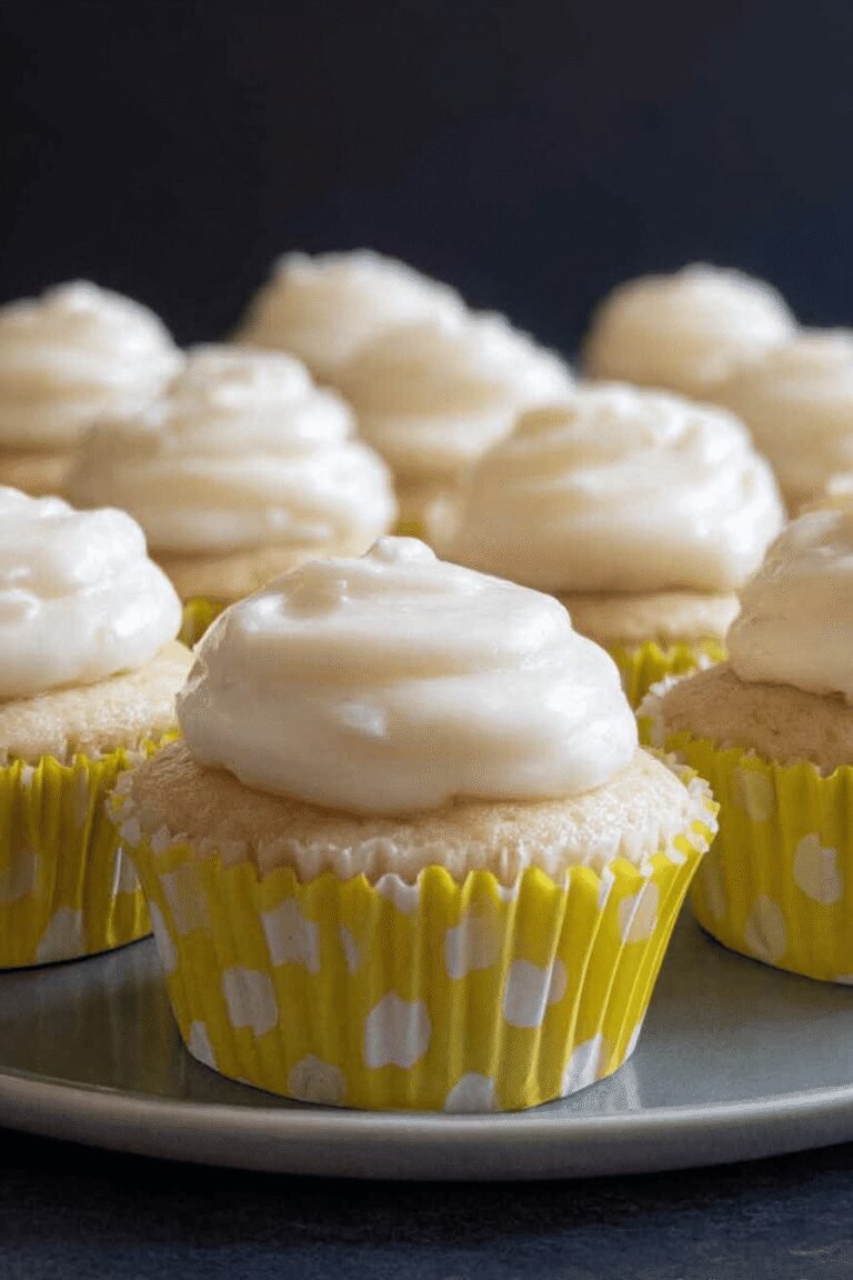 Vanilla Cupcakes 54.Png